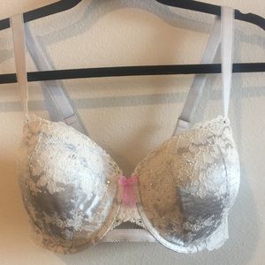 Victoria’s Secret Silver Convertible Bra 34DDD